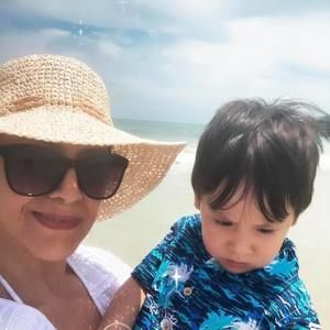 Meet your Posher, Julia